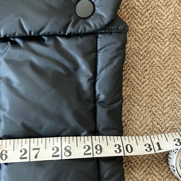 Mountain Hardware vest - Picture 6 of 13